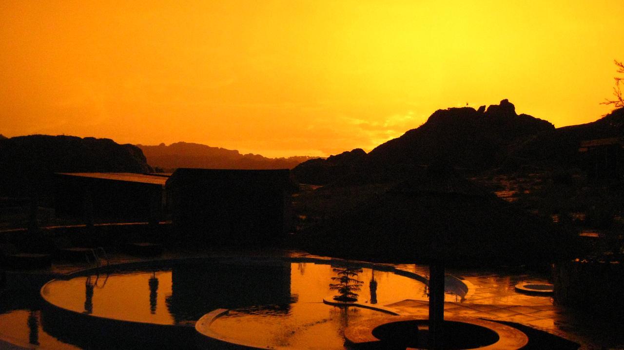 Isalo Rock Lodge Ranohira المظهر الخارجي الصورة